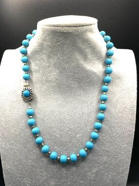 Vintage Turquoise Blue Glass Beaded Necklace